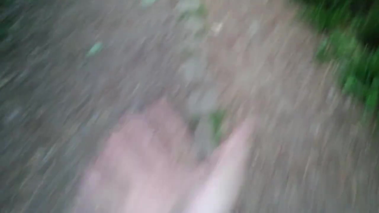 Red Thread: Experimental Video Clip, still 4 of 6
